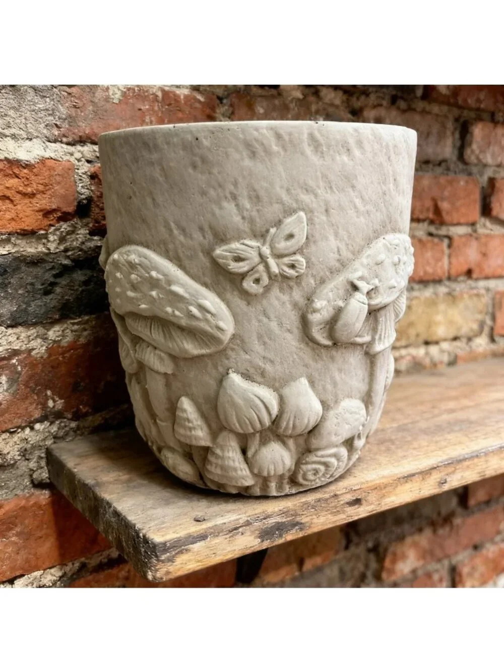 Mushroom Planter Cottage Garden Cement Look Butterfly Woodland‎ Forest Medium